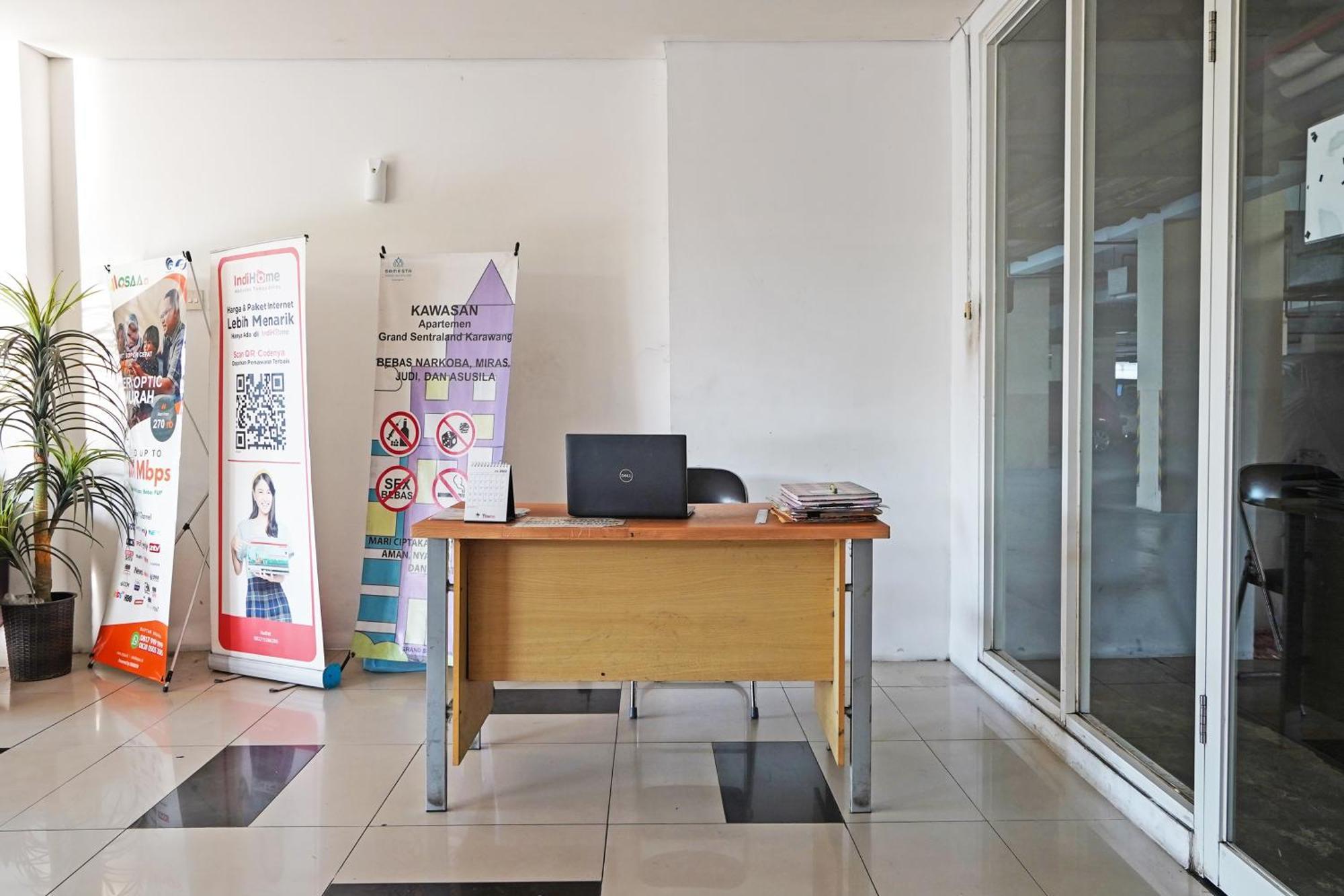 Oyo Life 93170 Apartement Gateway Cicadas By Mr Pro Bandung Exterior photo